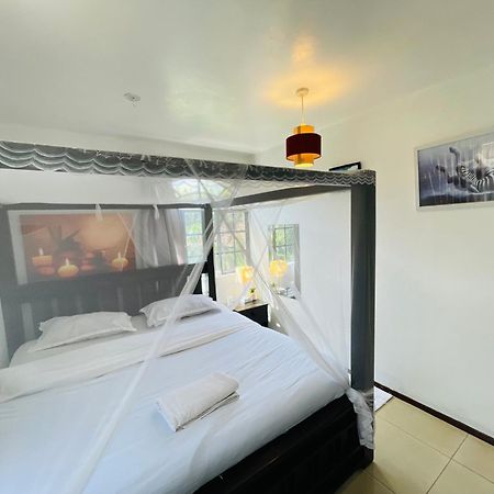 Modern Luxe Apartment With King Bed In Karen Nairobi Eksteriør billede